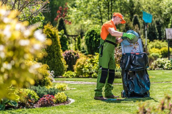 Lawn Cleaning Service in Kent