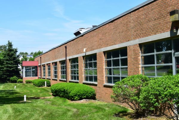 Cost of Corporate Lawn Maintenance in Kent